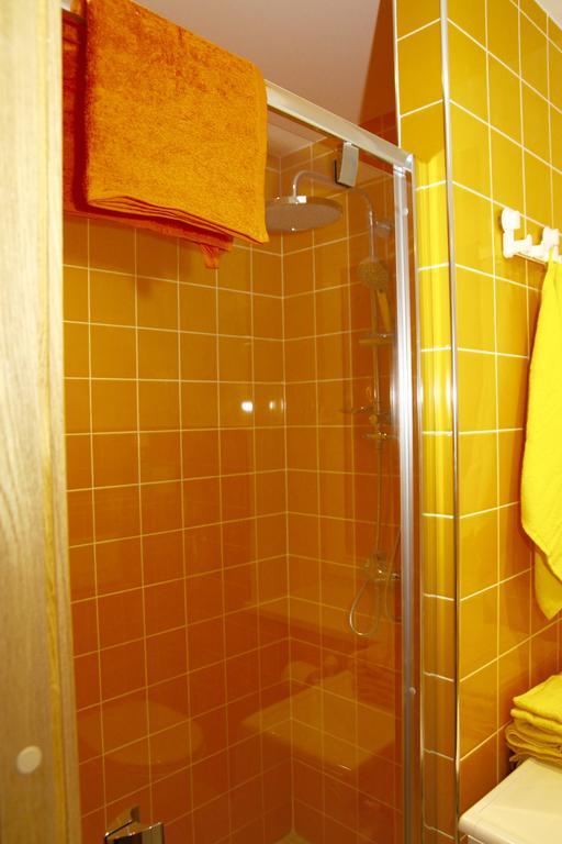 Apartamenti Los Bomberos Jūrkalne Rom bilde